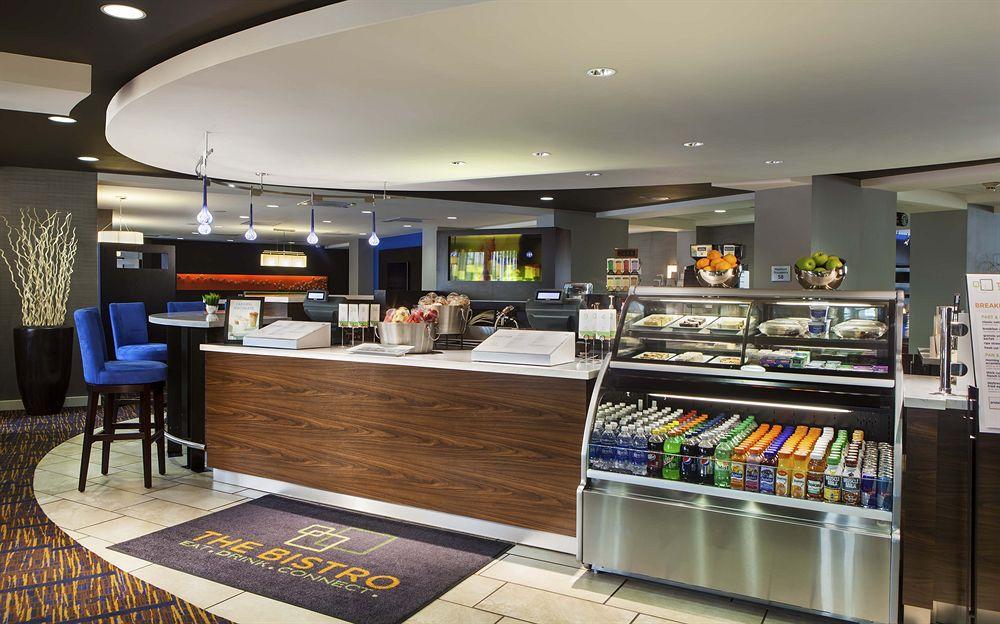 Courtyard By Marriott Orlando Downtown Hotel Екстериор снимка