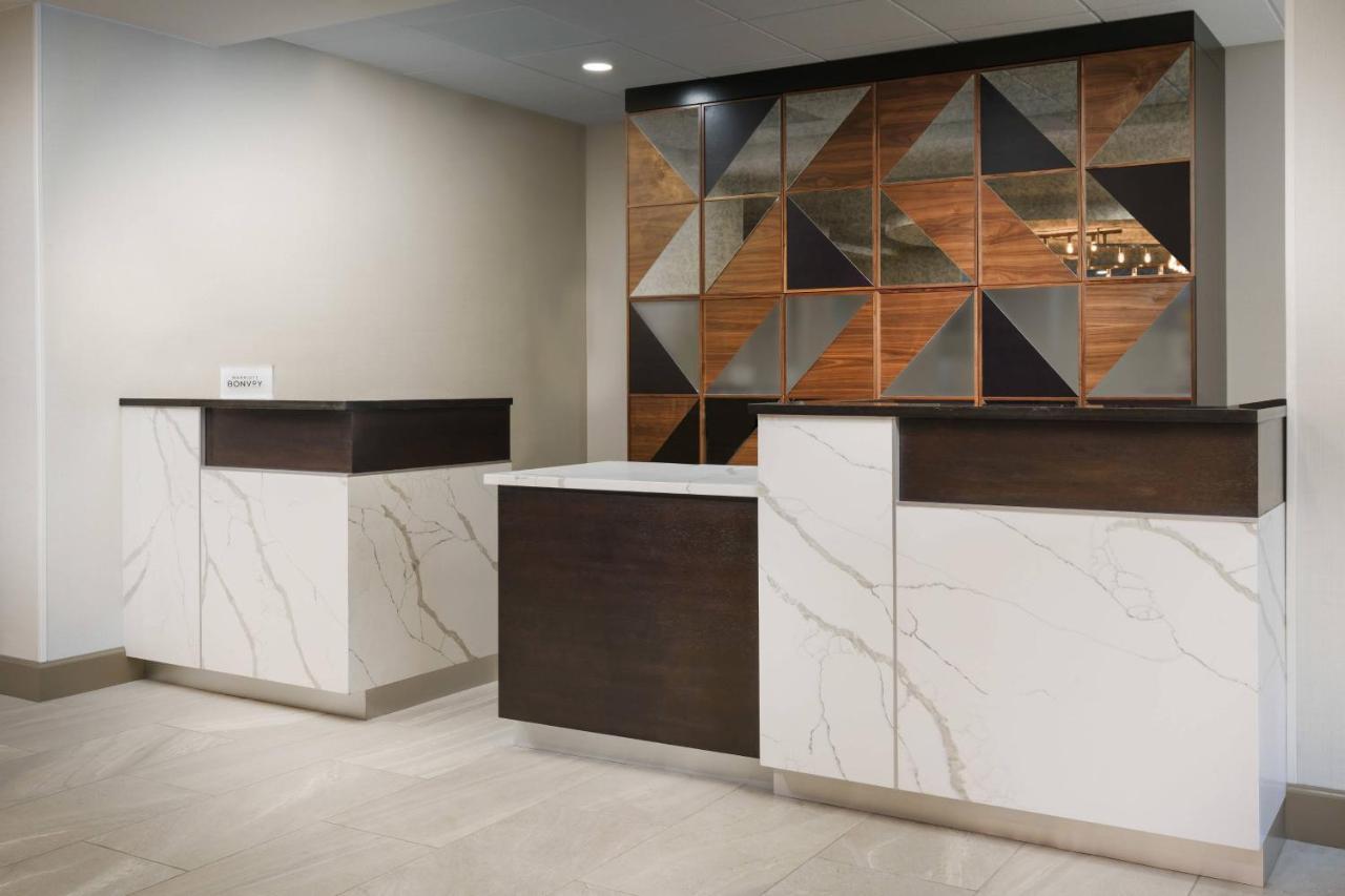 Courtyard By Marriott Orlando Downtown Hotel Екстериор снимка