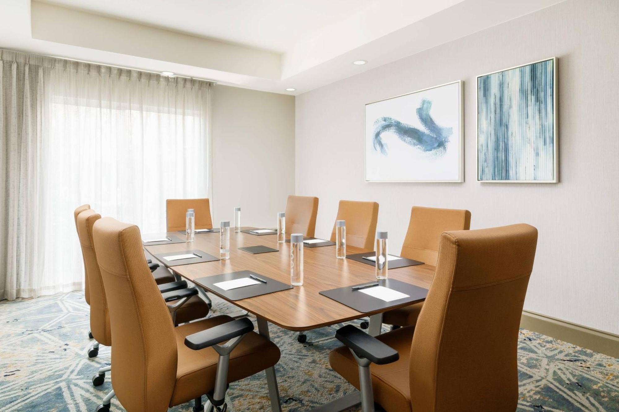 Courtyard By Marriott Orlando Downtown Hotel Екстериор снимка