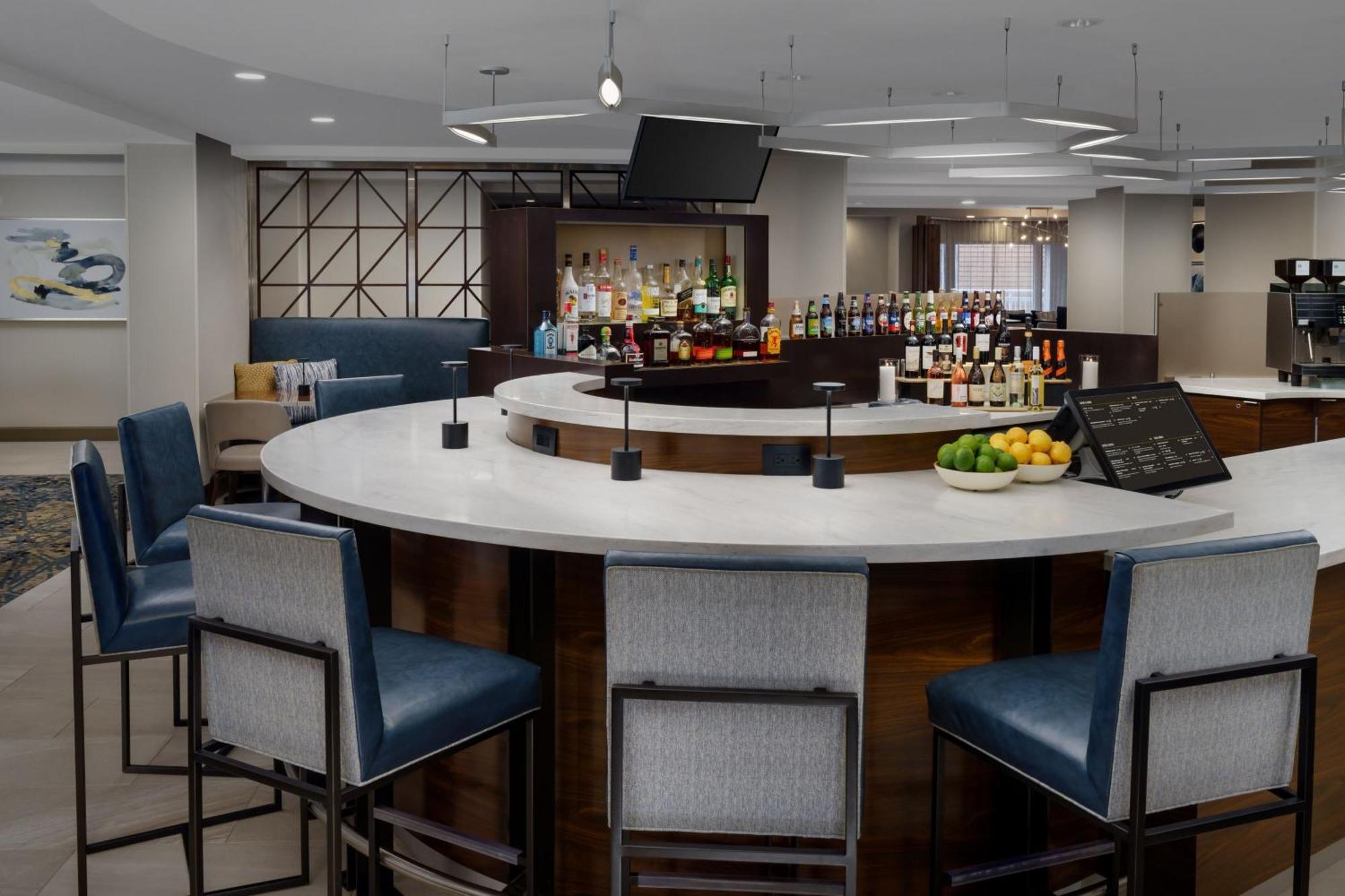 Courtyard By Marriott Orlando Downtown Hotel Екстериор снимка