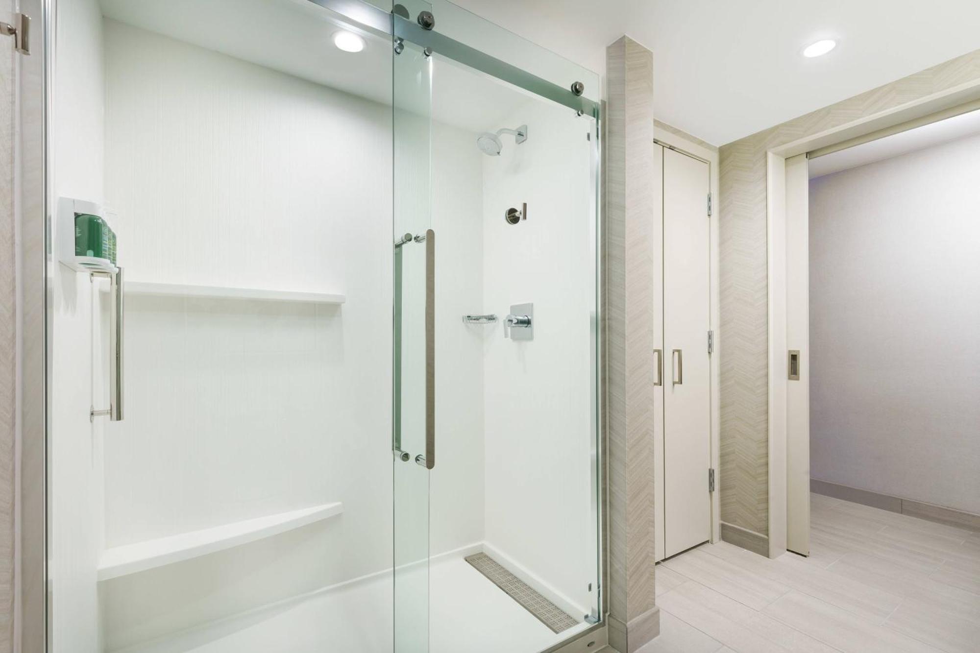 Courtyard By Marriott Orlando Downtown Hotel Екстериор снимка