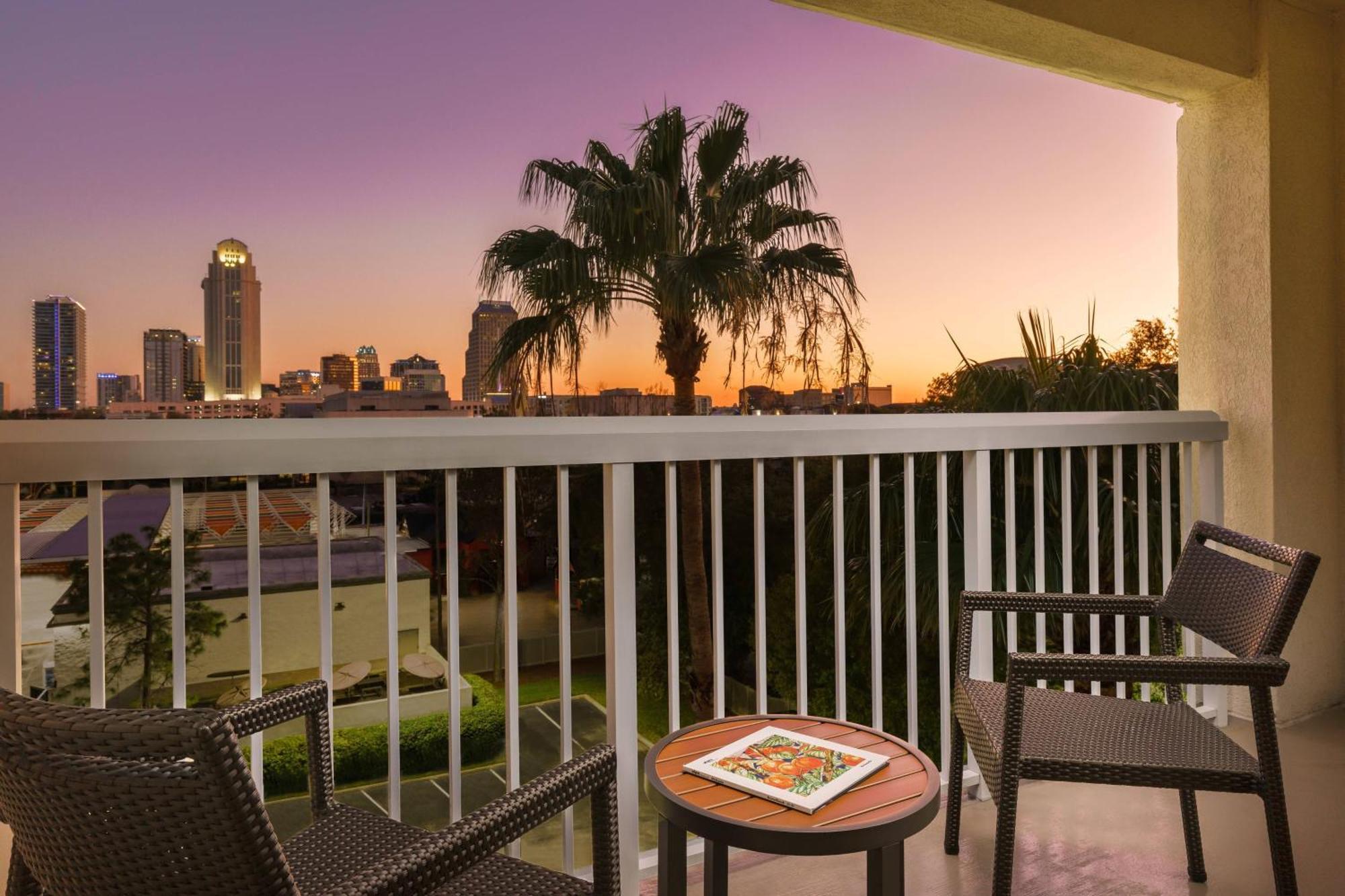 Courtyard By Marriott Orlando Downtown Hotel Екстериор снимка