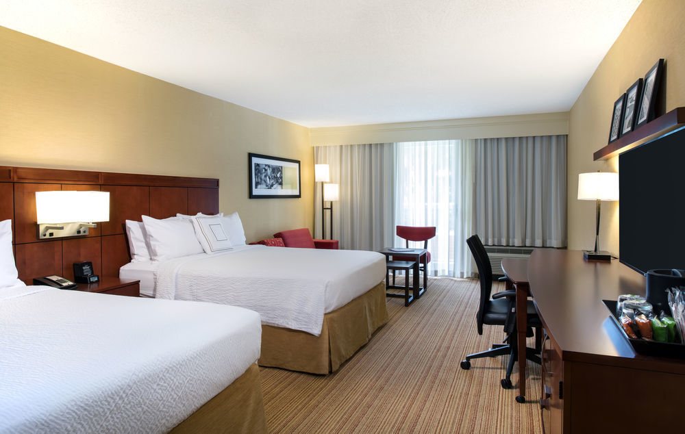 Courtyard By Marriott Orlando Downtown Hotel Екстериор снимка